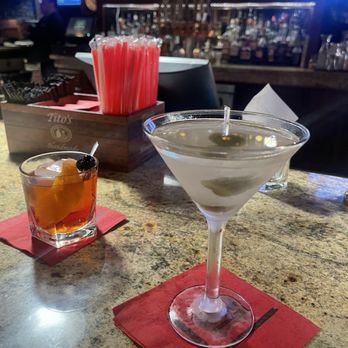 Clearman's Steak 'N Stein - Dirty martini  Old fashioned - Steakhouses Near Me - Pico Rivera, California