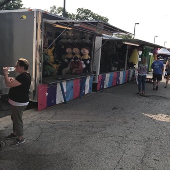 Edison Park Fest - Carnival games - Festivals Near Me - Chicago, Illinois