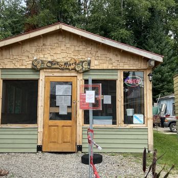 Chez Grand-Mère - the front of the building - Poutineries Near Me - L'Ascension, Quebec