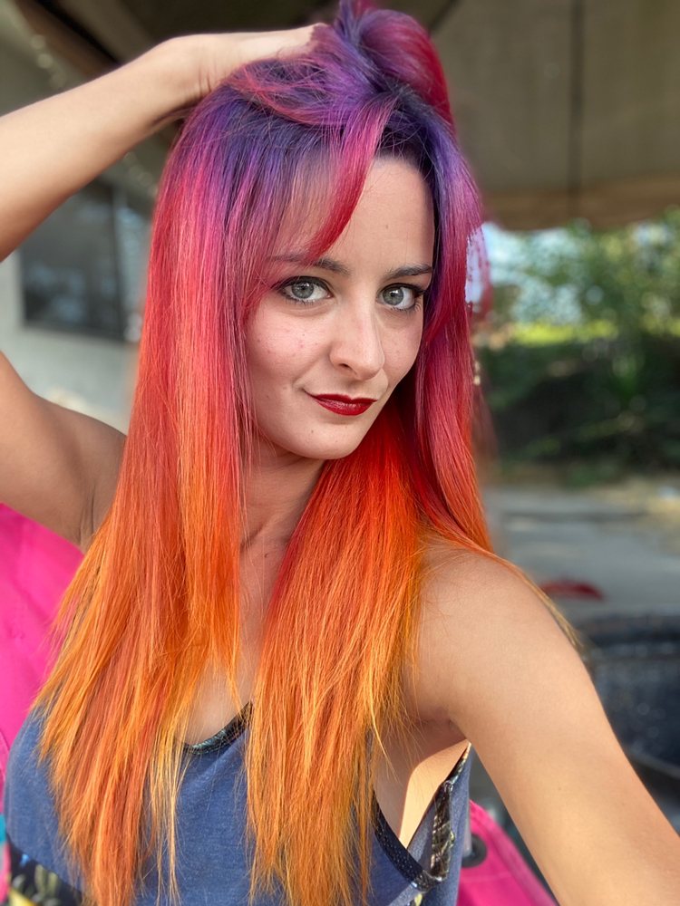 TO DYE FOR Updated September 2024 15 Photos 151 S E St, Exeter