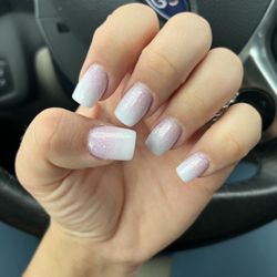 Glamour Nails - *andy*