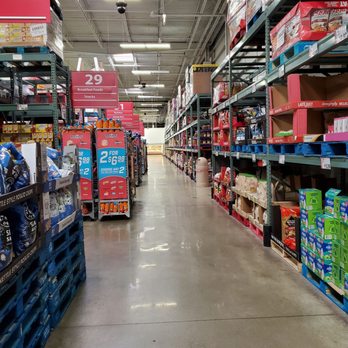 BJ's Wholesale Club - Can't say I've ever been in warehouses at any location where the isles had no customers - Wholesale Stores Near Me - Fairfax, Virginia