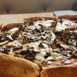 Village Pizza Shop - Mushroom Pizza