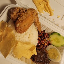 Nasi Lemak / 椰浆饭