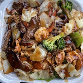 Hibachi Stop - Hibachi trio ( chicken shrimp and steak ) - Sushi Bars Near Me - Marietta, Georgia