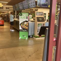 Giant Food - Food counter
