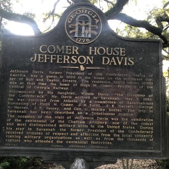 Monterey Square - Landmarks & Historical Buildings Near Me - Savannah, Georgia Monterey Square - Landmarks & Historical Buildings Near Me - Savannah, Georgia