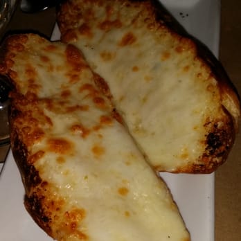 Eduardo Duluth - Garlic bread with melted cheese - Italian Near Me - Montreal, Quebec