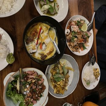 Lom Wong - Thai Near Me - Phoenix, Arizona