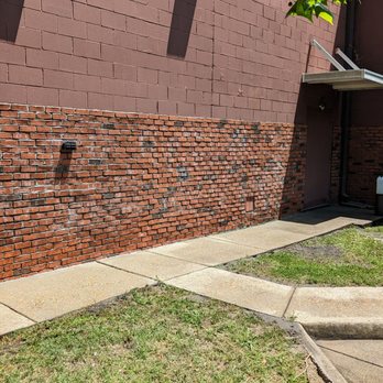 Modern Building Maintenance - Pressure washing sidewalk - Pressure Washers Near Me - Chesapeake, Virginia Modern Building Maintenance - Pressure washing sidewalk - Pressure Washers Near Me - Chesapeake, Virginia