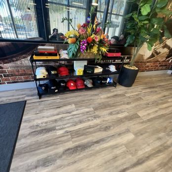 Bonita Smoke Shop - Hats. - Tobacco Shops Near Me - Estero, Florida Bonita Smoke Shop - Hats. - Tobacco Shops Near Me - Estero, Florida