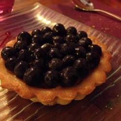 Aux Montagnards - Tarte aux myrtilles maison (à la crème d'amande)