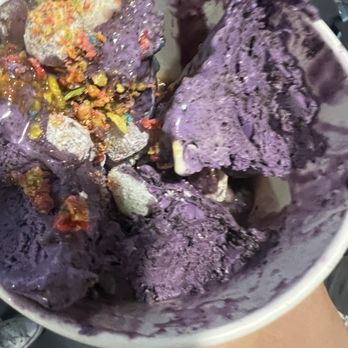 Chillville - Ice Cream & Frozen Yogurt Near Me - Hilo, Hawaii Chillville - Ice Cream & Frozen Yogurt Near Me - Hilo, Hawaii