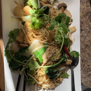 Pho Rice & Roll'd - Chow Mein w Tofu and Mixed Veg. - Vietnamese Near Me - Tracy, California Pho Rice & Roll'd - Chow Mein w Tofu and Mixed Veg. - Vietnamese Near Me - Tracy, California