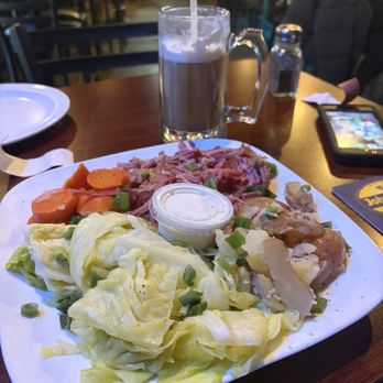 Poodle Dog - Breakfast & Brunch Near Me - Fife, Washington