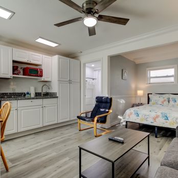 Carousel Suites - Hotels Near Me - Redingtn Shor, Florida Carousel Suites - Hotels Near Me - Redingtn Shor, Florida