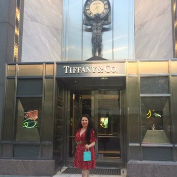 Tiffany & Co - Jewelry Near Me - Oak Brook, Illinois