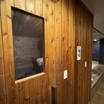 Basecamp Boulder - Finlandia sauna - Hotels Near Me - Boulder, Colorado