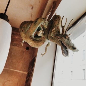 Pod Norenami - the dragon in the window, july 2014 - Vegetarian Near Me - Kraków, Massachusetts Pod Norenami - the dragon in the window, july 2014 - Vegetarian Near Me - Kraków, Massachusetts