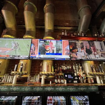 Savannah Taphouse - Sports Bars Near Me - Savannah, Georgia Savannah Taphouse - Sports Bars Near Me - Savannah, Georgia