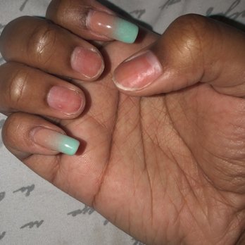 La Belle Nailbar - Natural nail started breaking within a week - Nail Salons Near Me - Olive Branch, Mississippi
