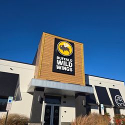 Buffalo Wild Wings - Front