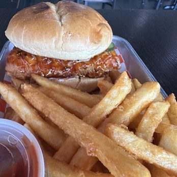 Bonchon Convoy - K-Chicken Sandwich - Chicken Wings Near Me - San Diego, California