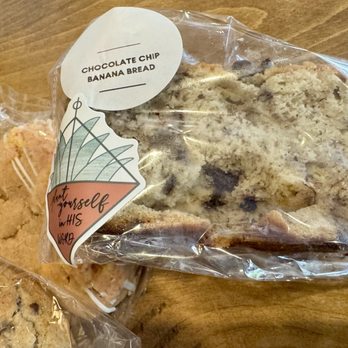 One Eleven - Chocolate chip banana bread - Coffee & Tea Near Me - Hanford, California