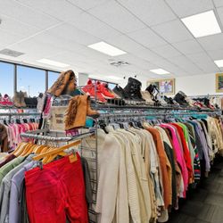 Plato's Closet - Cedar Falls