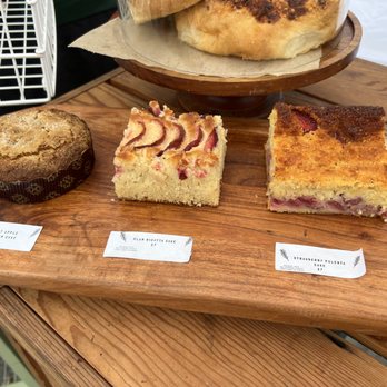 Melrose Cafe - Cake slices - Breakfast & Brunch Near Me - Santa Cruz, California Melrose Cafe - Cake slices - Breakfast & Brunch Near Me - Santa Cruz, California