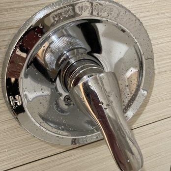Best Western Corvallis - Shower missing temperature control bar - Hotels Near Me - Corvallis, Oregon Best Western Corvallis - Shower missing temperature control bar - Hotels Near Me - Corvallis, Oregon