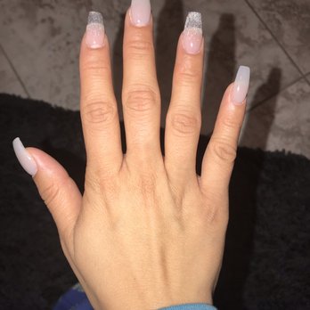 Mirror Mirror Salon - Nails by Yolanda - Hair Salons Near Me - Las Vegas, Nevada