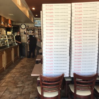 da-Angelo Pizzeria & Ristorante - COVID-19 ready - Pizza Near Me - Albertson, New York
