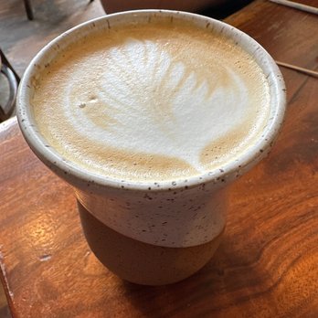 Maeva's - Latte with sugar free vanilla. - Coffee & Tea Near Me - Alton, Illinois
