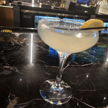 Blue Sunday Bar & Grill - Lemon Drop - Sushi Bars Near Me - Laurel, Maryland