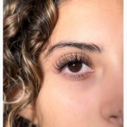 Amazing Lash Studio