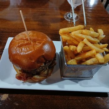 Quincy Hungry Tummy - BBQ Burger with fries - Brazilian Near Me - Quincy, Massachusetts Quincy Hungry Tummy - BBQ Burger with fries - Brazilian Near Me - Quincy, Massachusetts