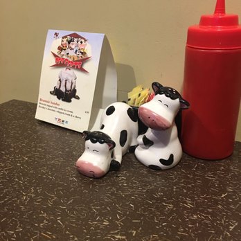 Moo Moo's Burger Barn - Salt and Pepper Cows - Burgers Near Me - Rocklin, California