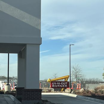 In-N-Out Burger - Pick up window and exit - Burgers Near Me - Antioch, Tennessee In-N-Out Burger - Pick up window and exit - Burgers Near Me - Antioch, Tennessee