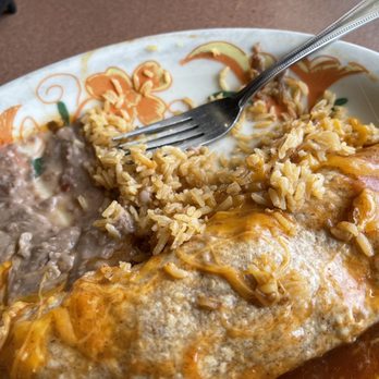 Ixtapa Mexican Restaurant - Chicken burrito on wheat tortilla - Mexican Near Me - Clatskanie, Oregon