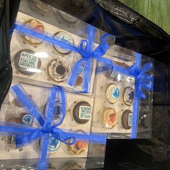 Doce Bakery - My conference amenity room drop. - Custom Cakes Near Me Doce Bakery - My conference amenity room drop. - Custom Cakes Near Me