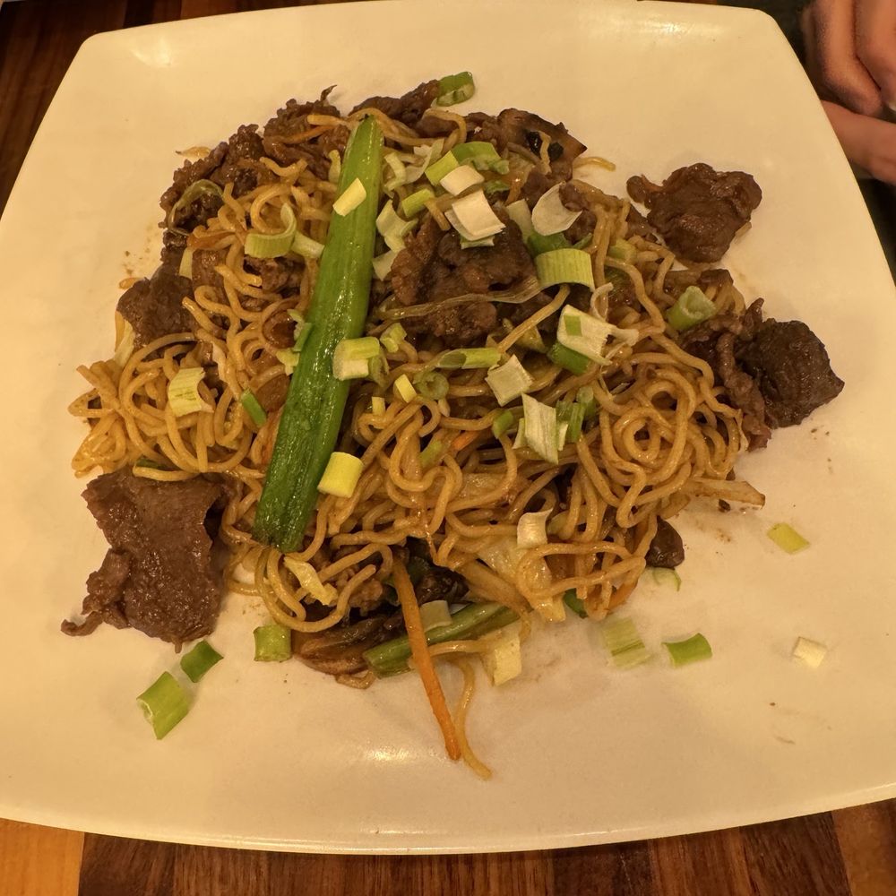Momo Chicken & Grill - Bulgogi Yakisoba - Korean Near Me - Washington, DC, District of Columbia Momo Chicken & Grill - Bulgogi Yakisoba - Korean Near Me - Washington, DC, District of Columbia