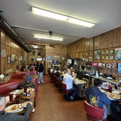 Wendy's Place - Inside
