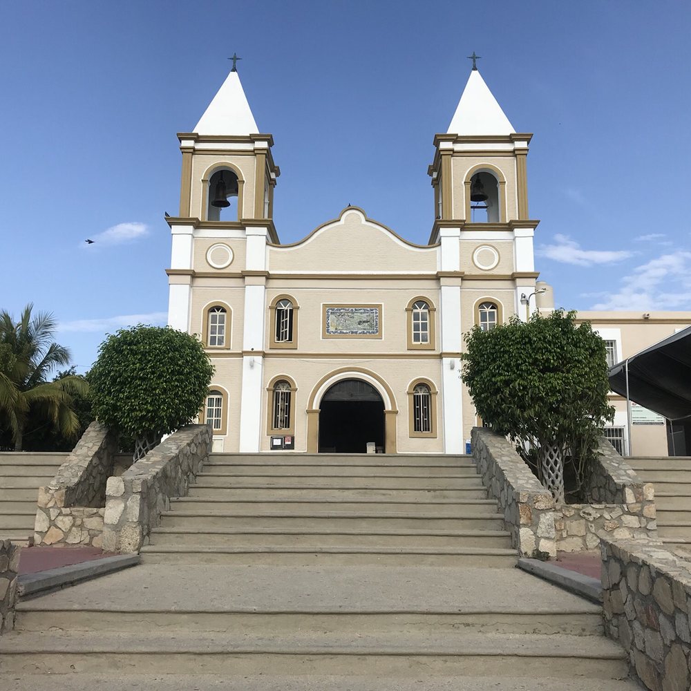Front view of Misión de San José del Cabo Añuití