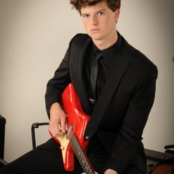 Backstage at USA Foto - Musicians, artist, writers and media talent...bring your gear and we will build a custom setting specifically around you and ...