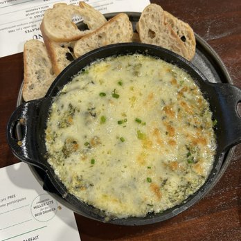 The Liberty Tavern - Spinach & Artichoke dip - Bars Near Me - Arlington, Virginia