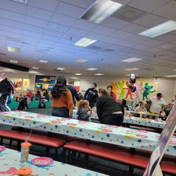 Chuck E. Cheese