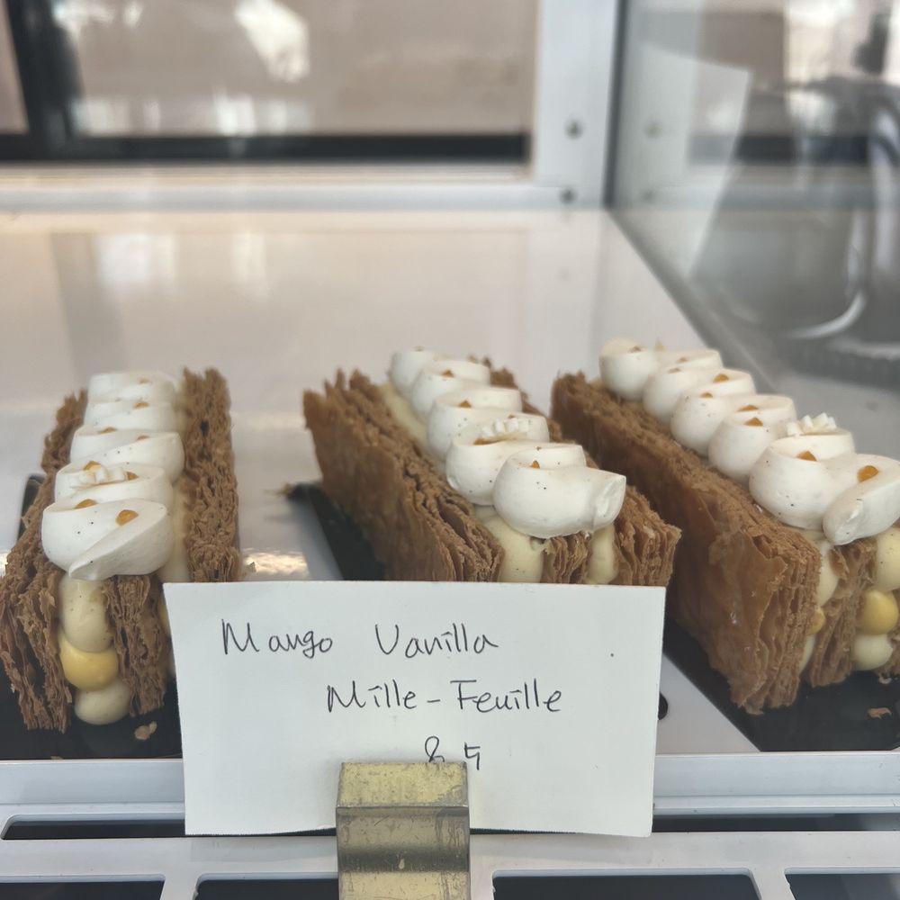 Le Beau - Patisserie/Cake Shop Near Me - Toronto, Ontario