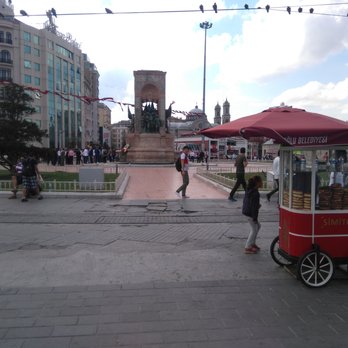 Taksim Meydanı - Landmarks & Historical Buildings Near Me - Istanbul, 34