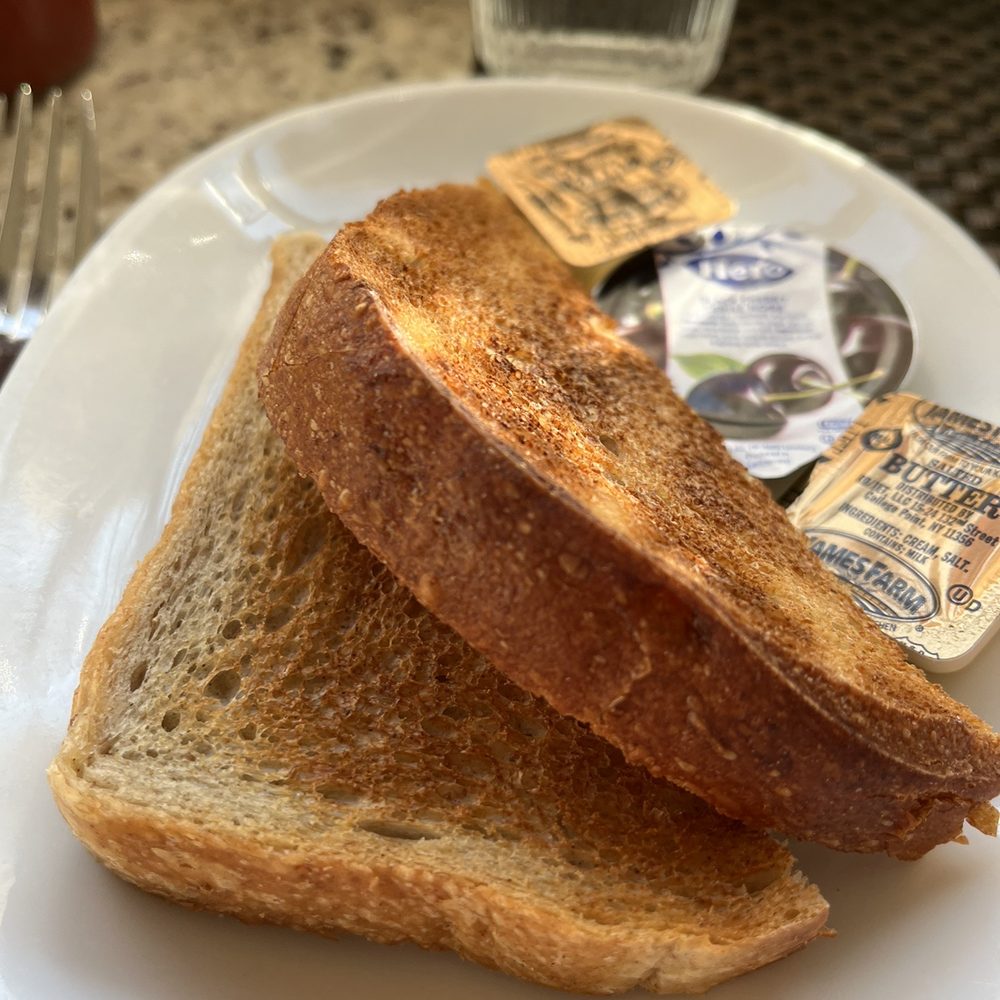 Giovanna's Cafe - two slices of toast on a plate - Cafes Near Me - Ramsey, New Jersey